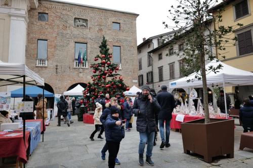 natale-2024-in-piazza-010